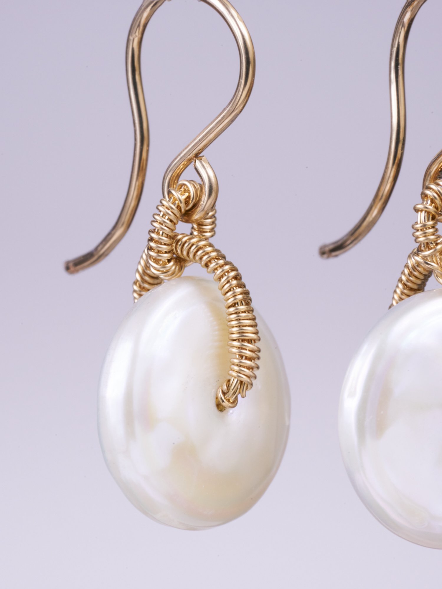 Pearl earrings fashion niche design earrings | Bird earrings, Fashion  earrings, Bird earrings gold