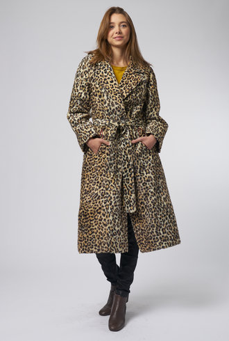 The Great The Long Belted Coat Leopard