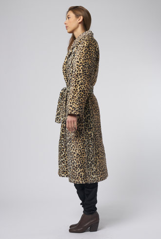 The Great The Long Belted Coat Leopard