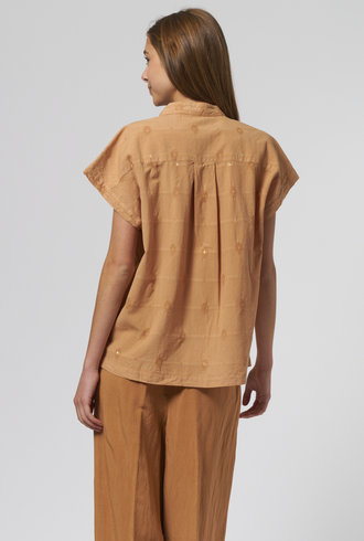 Pomandere Embroidered Henley Shirt Amber