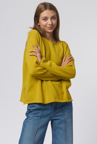 MJW. Oversized Round Neck Pullover Mustard