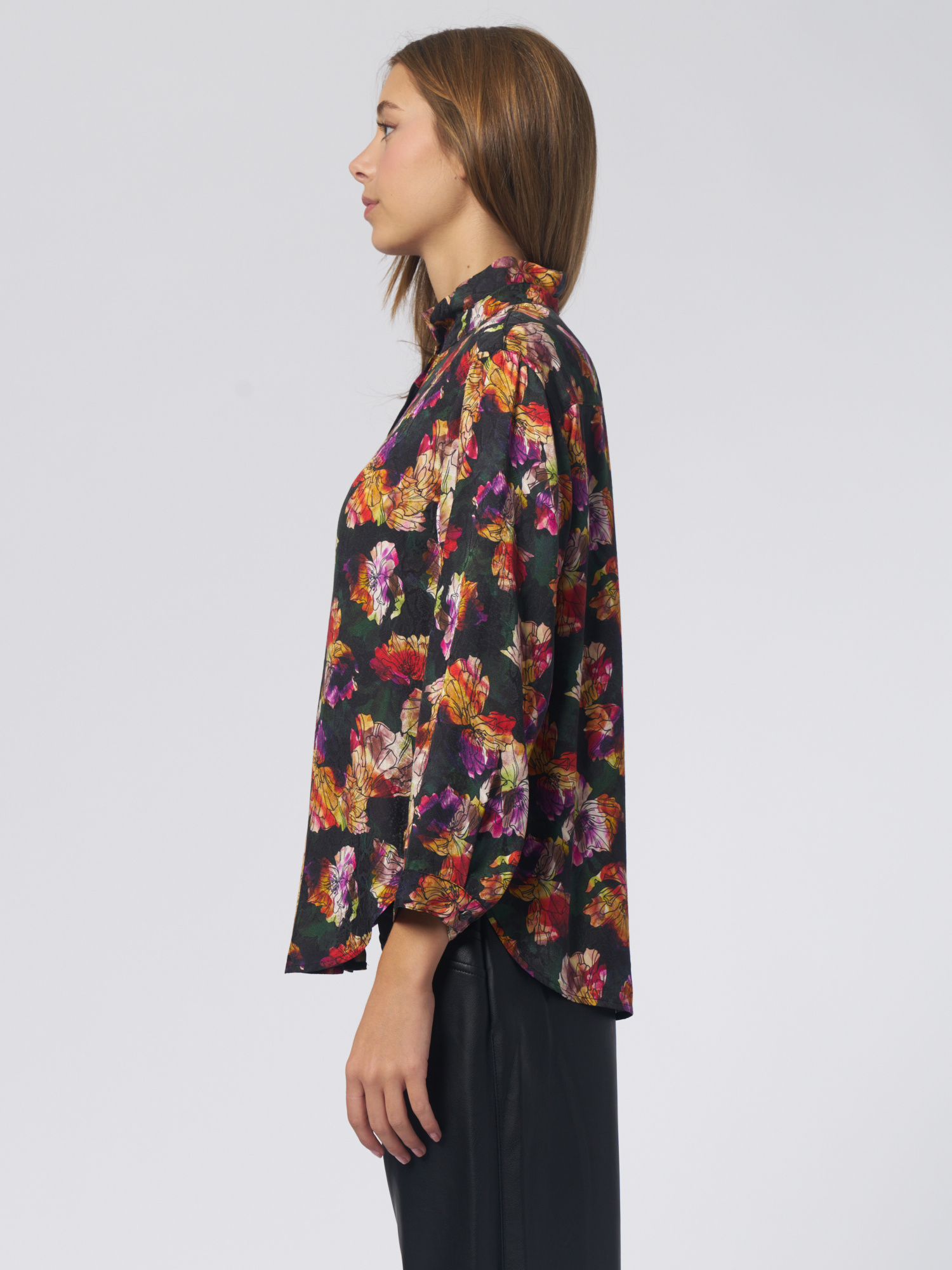 Lauren Blouse Red/Violet Floral - Alhambra | Women's Clothing