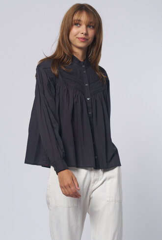 Xirena Clara Shirt Obsidian