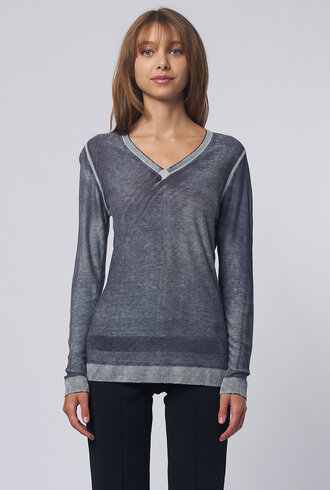 Kokun Over Dye Perfect V Neck Charcoal