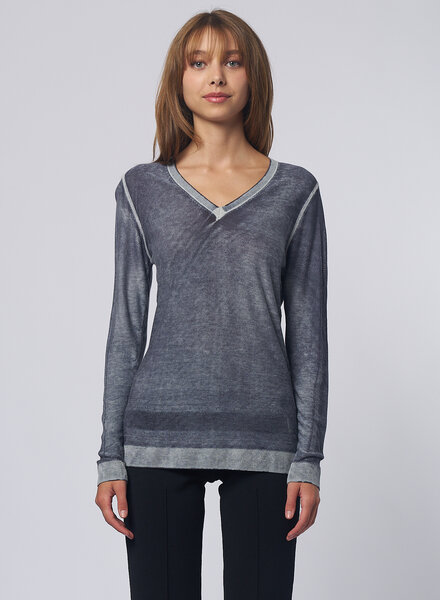 Kokun Over Dye Perfect V Neck Charcoal