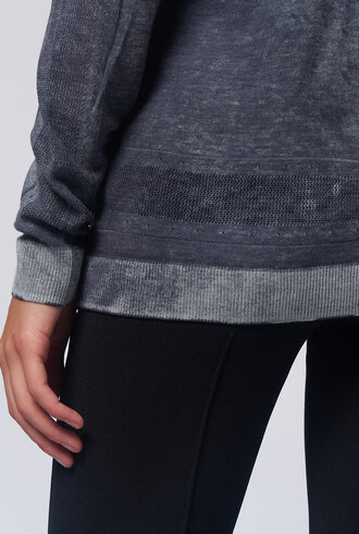 Kokun Over Dye Perfect V Neck Charcoal