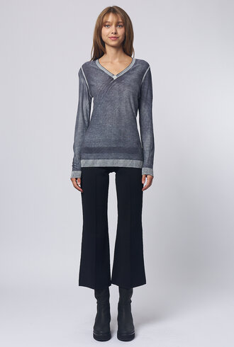 Kokun Over Dye Perfect V Neck Charcoal