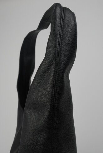 WE-AR4 The H Hobo Black