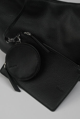 WE-AR4 The H Hobo Black