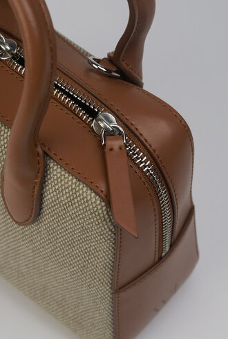 WE-AR4 The Flight Bag 20 Taupe