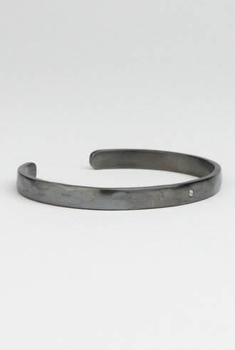 Sarah McGuire Hammered Heavy Wink Cuff