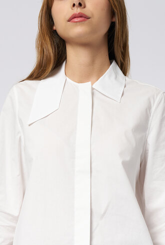 WE-AR4 The Smart Shirt White
