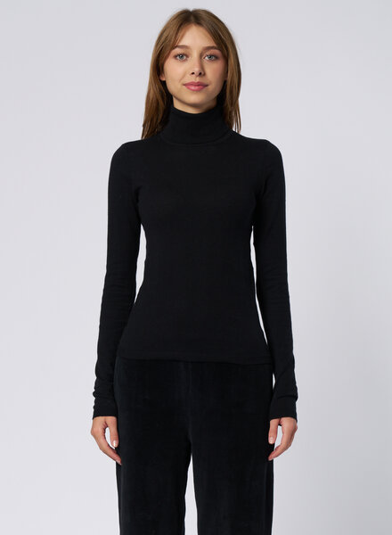 Xirena Tommy Sweater Black