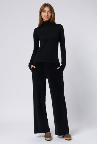 Xirena Tommy Sweater Black
