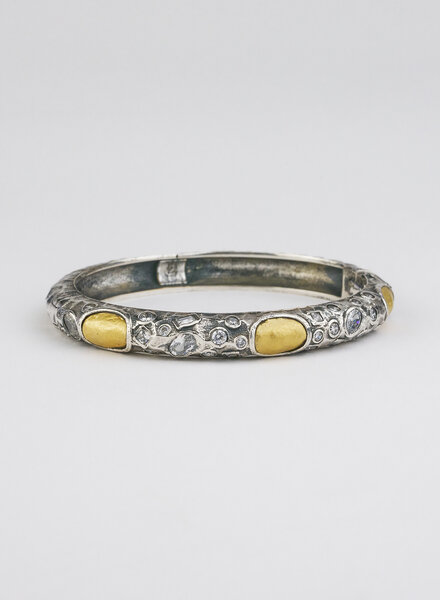 TAT2 Vintage Silver Cela Coin Bangle