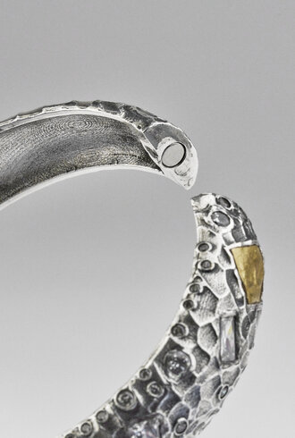 TAT2 Vintage Silver Renonda Bangle
