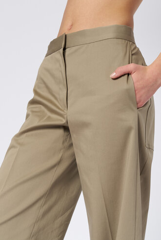 WE-AR4 The Field Trouser Khaki