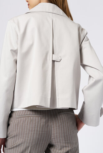 WE-AR4 The Burb Jacket Parchment