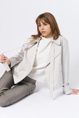 WE-AR4 The Burb Jacket Parchment