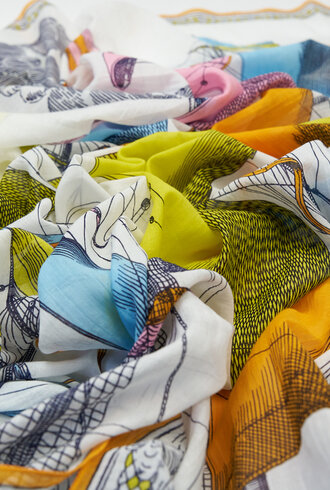 Inouitoosh Oblong Des Rives Et Des Rives Scarf Multico