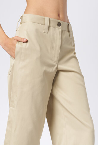 WE-AR4 The Slacker Pant Dark Sand
