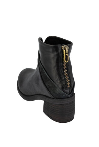 P. Monjo Two Textured Boot Black