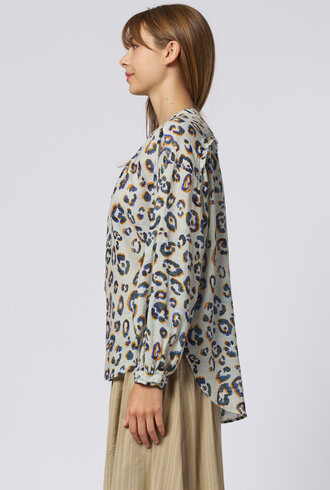 Raquel Allegra Dee Blouse Blue Leopard