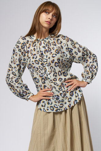 Raquel Allegra Dee Blouse Blue Leopard