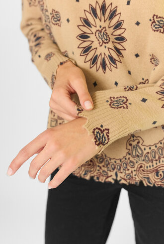 Kujten Mela Western Bandana  Sweater Light Camel