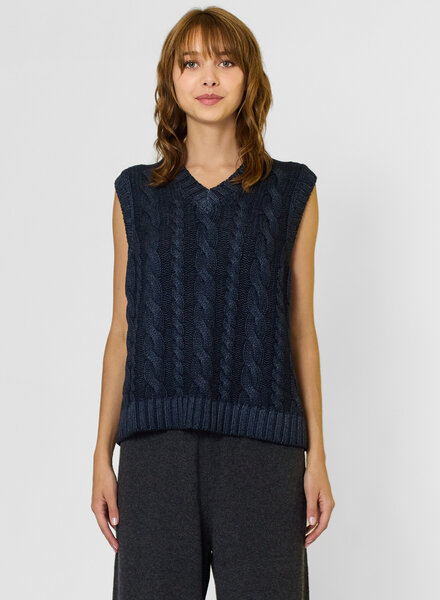 MJW. Cashmere Cables Vest Navy