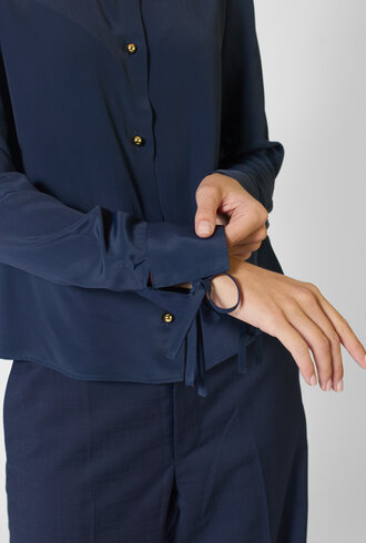 WE-AR4 The 20s Blouse Navy