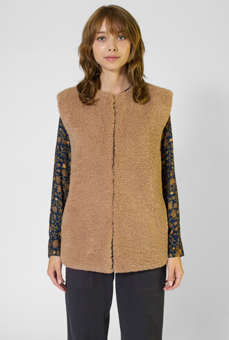 Xirena Thea Vest Teddy Brown