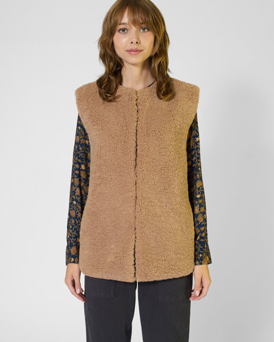 k*o様 A.P.C. Teddy Padded Gilet ダークベージュ サ Thea Vest Teddy Brown - Alhambra | Women's Clothing Boutique, Seattle