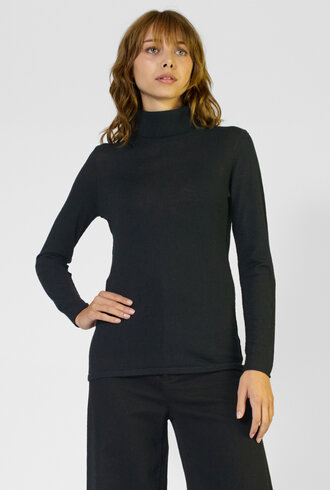 Kokun Turtleneck Black