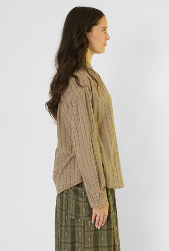 Bsbee Sandy Shirt Window
