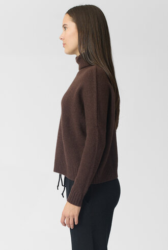Kujten Tila Funnel Neck Sweater Chestnut