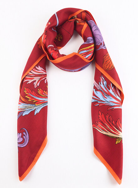 Inouitoosh Square Rococo Red