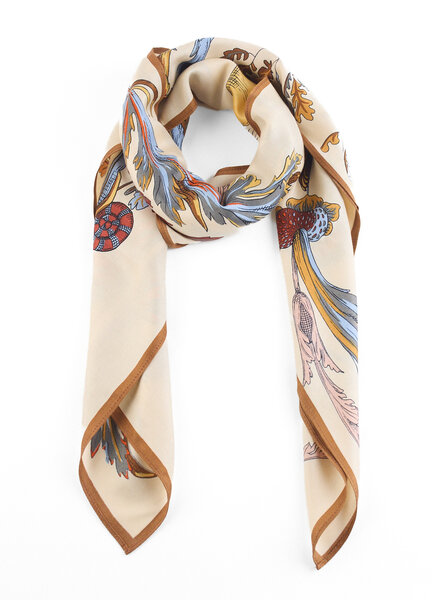 Inouitoosh Square Rococo White