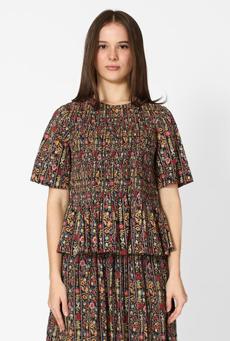 The Great The Smocked Flounce Top Garland