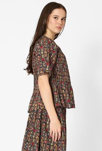 The Great The Smocked Flounce Top Garland