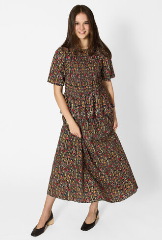 The Great The Smocked Flounce Top Garland