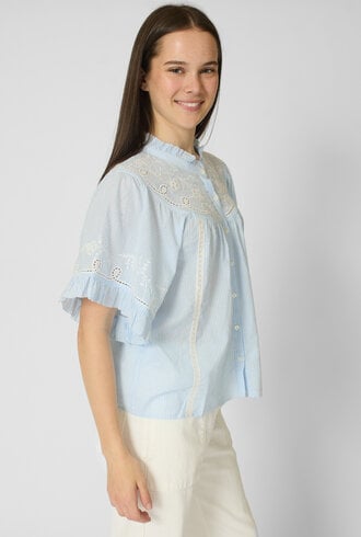 Xirena Mae Shirt Blue White Stripe
