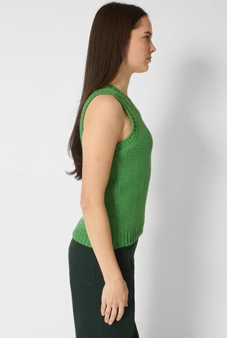 MJW. Chunky Cotton Vest Leaf
