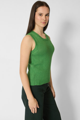 MJW. Chunky Cotton Vest Leaf