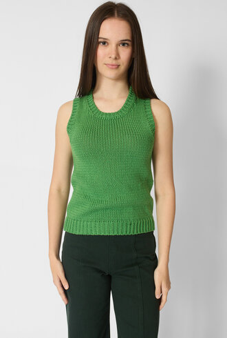 MJW. Chunky Cotton Vest Leaf