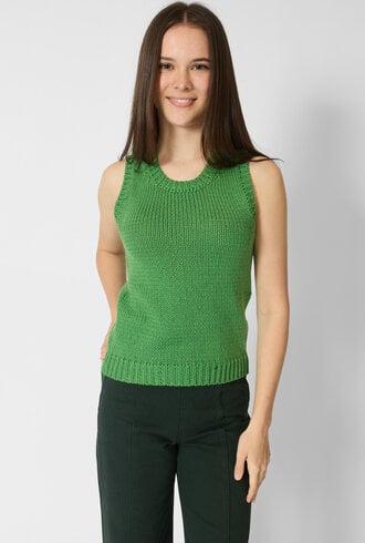 MJW. Chunky Cotton Vest Leaf