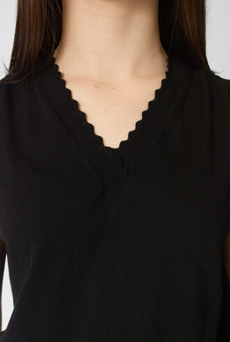 MJW. Organic Cotton Vest Black