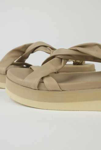 Coclico Drum Wedge Sandal Marmo