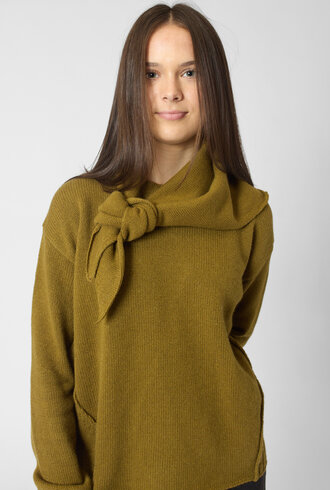 MJW. Cashmere Scarf Avocado