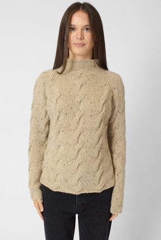 MJW. Donegal Cable Cashmere Pullover Oat